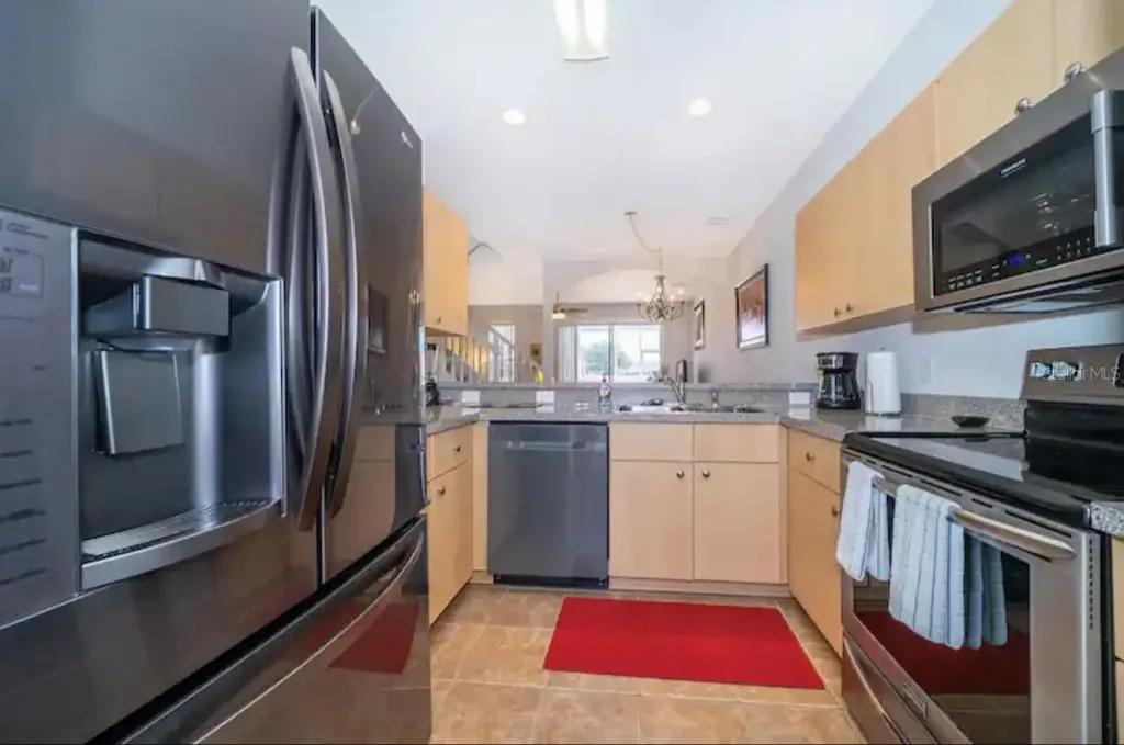 1179 S Beach Circle Kissimmee FL 34746
