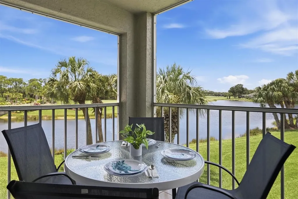 9320 Clubside Circle Sarasota FL 34238