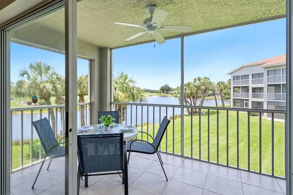9320 Clubside Circle Sarasota FL 34238