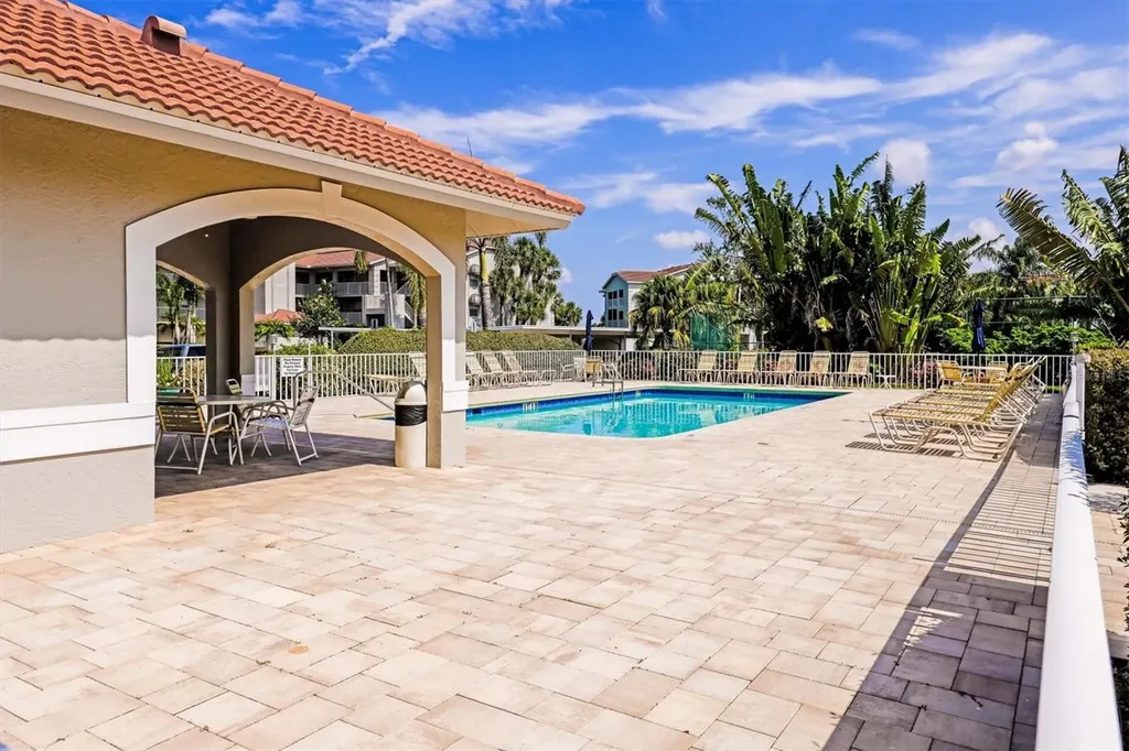 9320 Clubside Circle Sarasota FL 34238