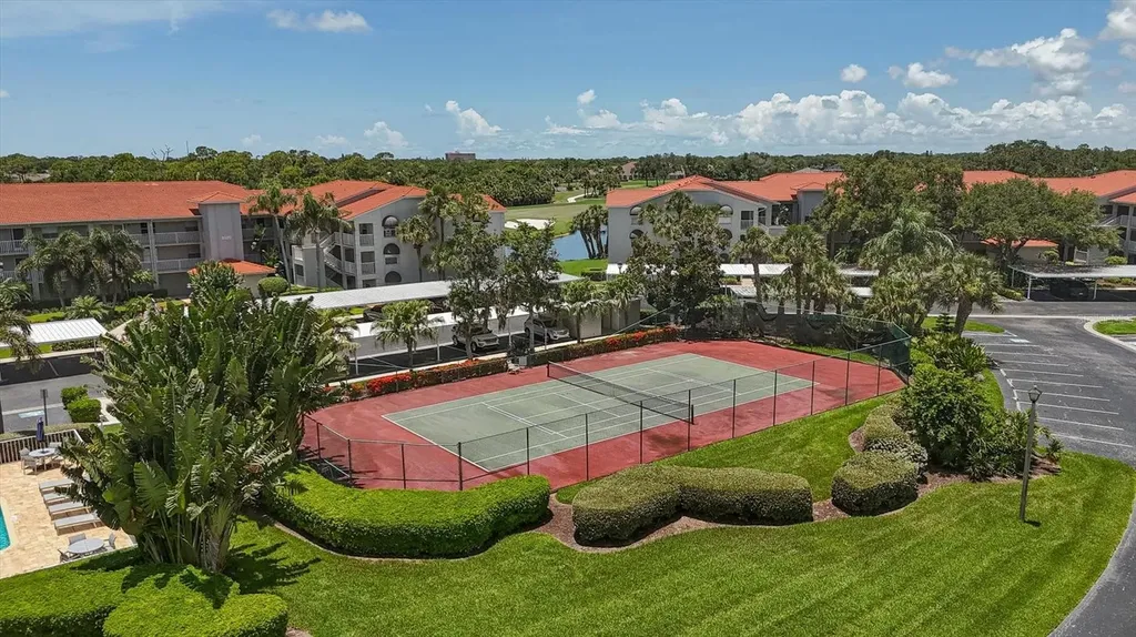 9320 Clubside Circle Sarasota FL 34238