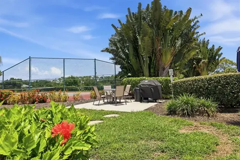 9320 Clubside Circle Sarasota FL 34238