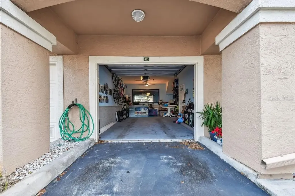 4304 Bay Club Circle Tampa FL 33607
