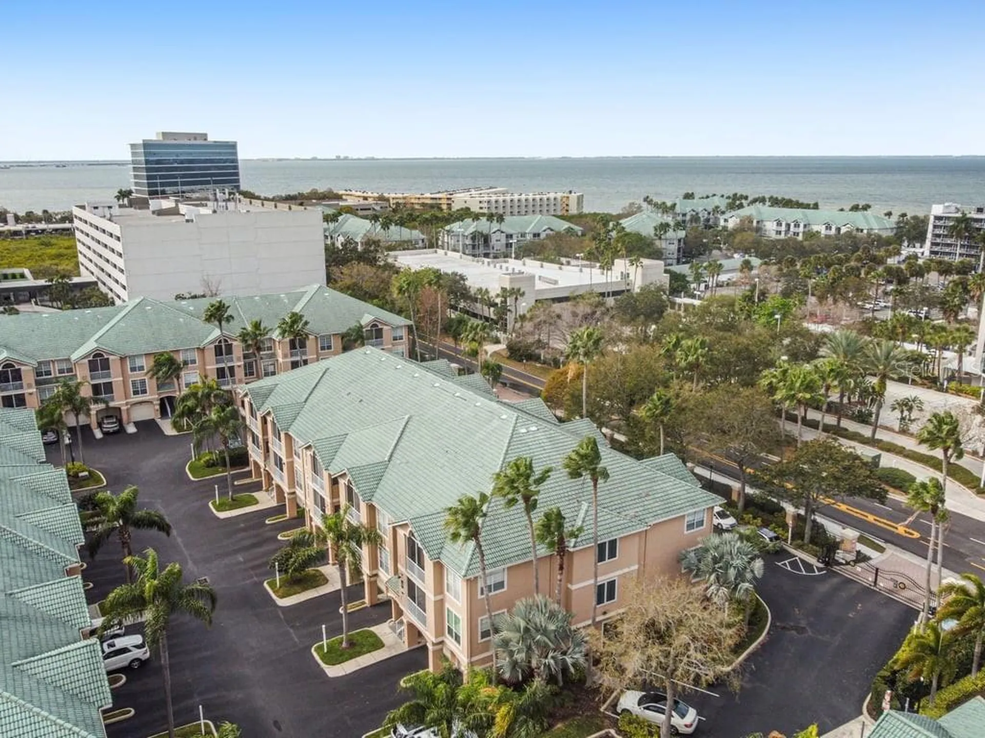 4304 Bay Club Circle Tampa FL 33607