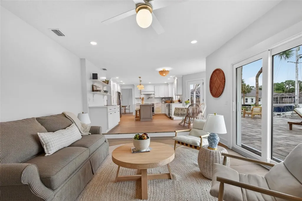 7 Chinook Court Palm Coast FL 32137