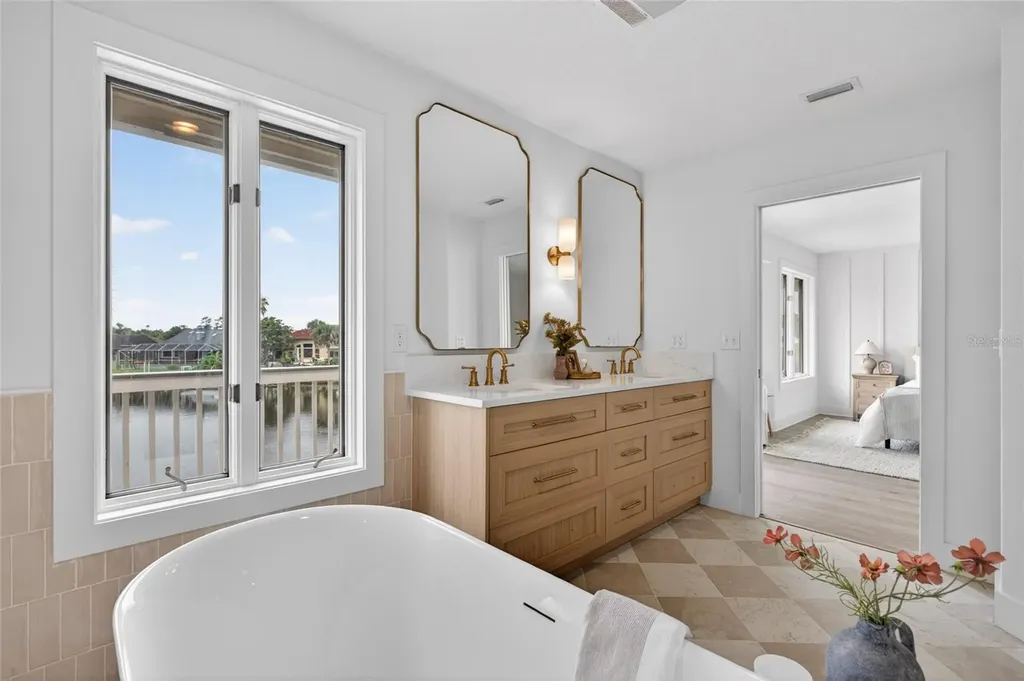 7 Chinook Court Palm Coast FL 32137