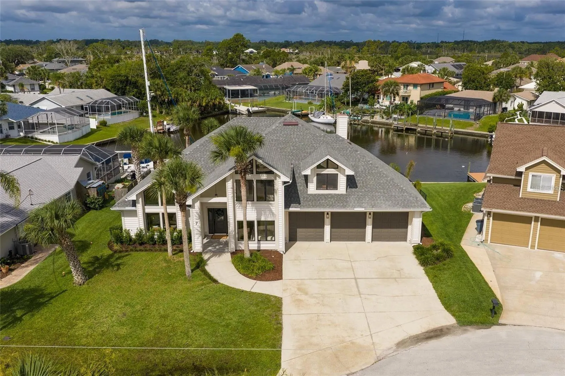 7 Chinook Court Palm Coast FL 32137