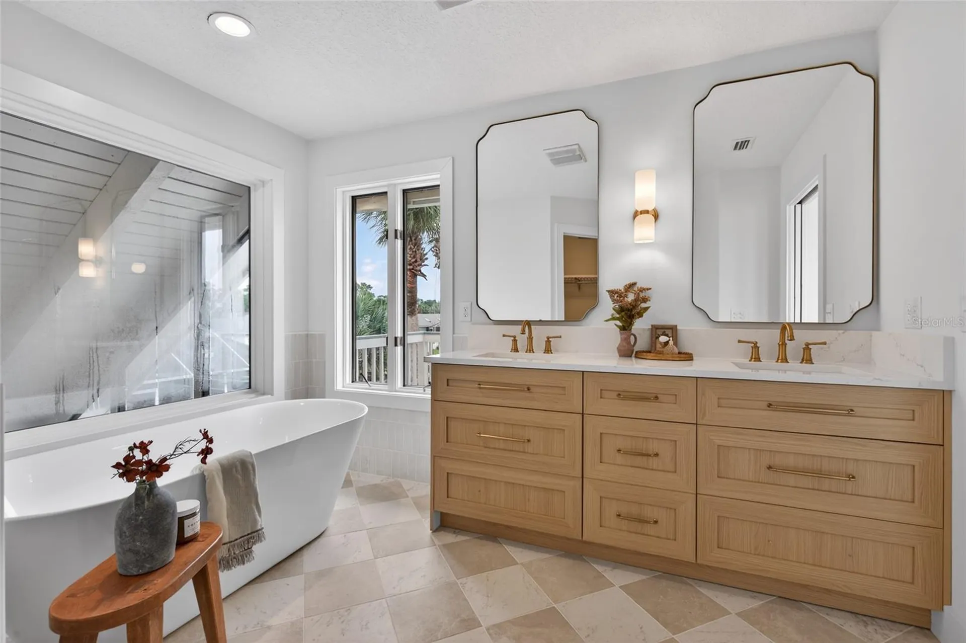 7 Chinook Court Palm Coast FL 32137