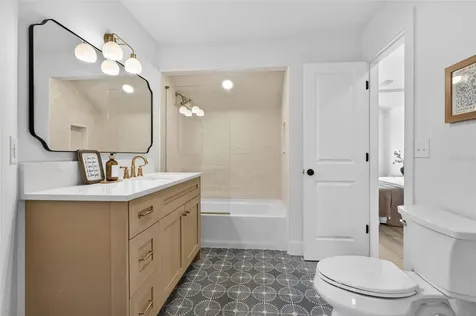 7 Chinook Court Palm Coast FL 32137