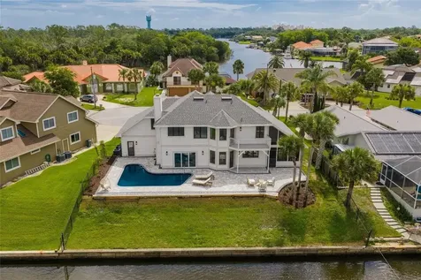 7 Chinook Court Palm Coast FL 32137