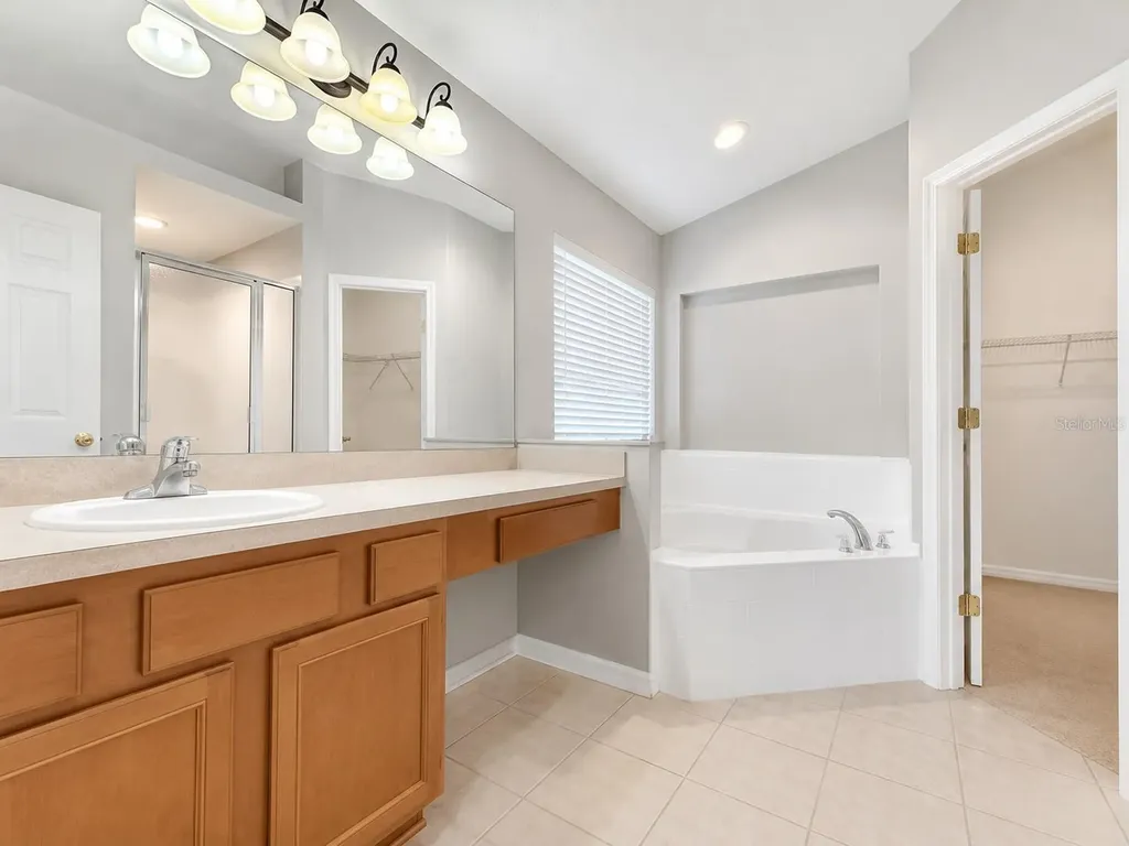 139 Hypolita Avenue Davenport FL 33897