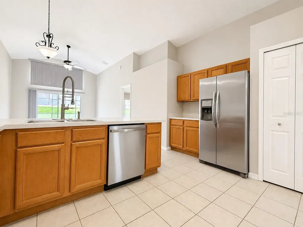 139 Hypolita Avenue Davenport FL 33897