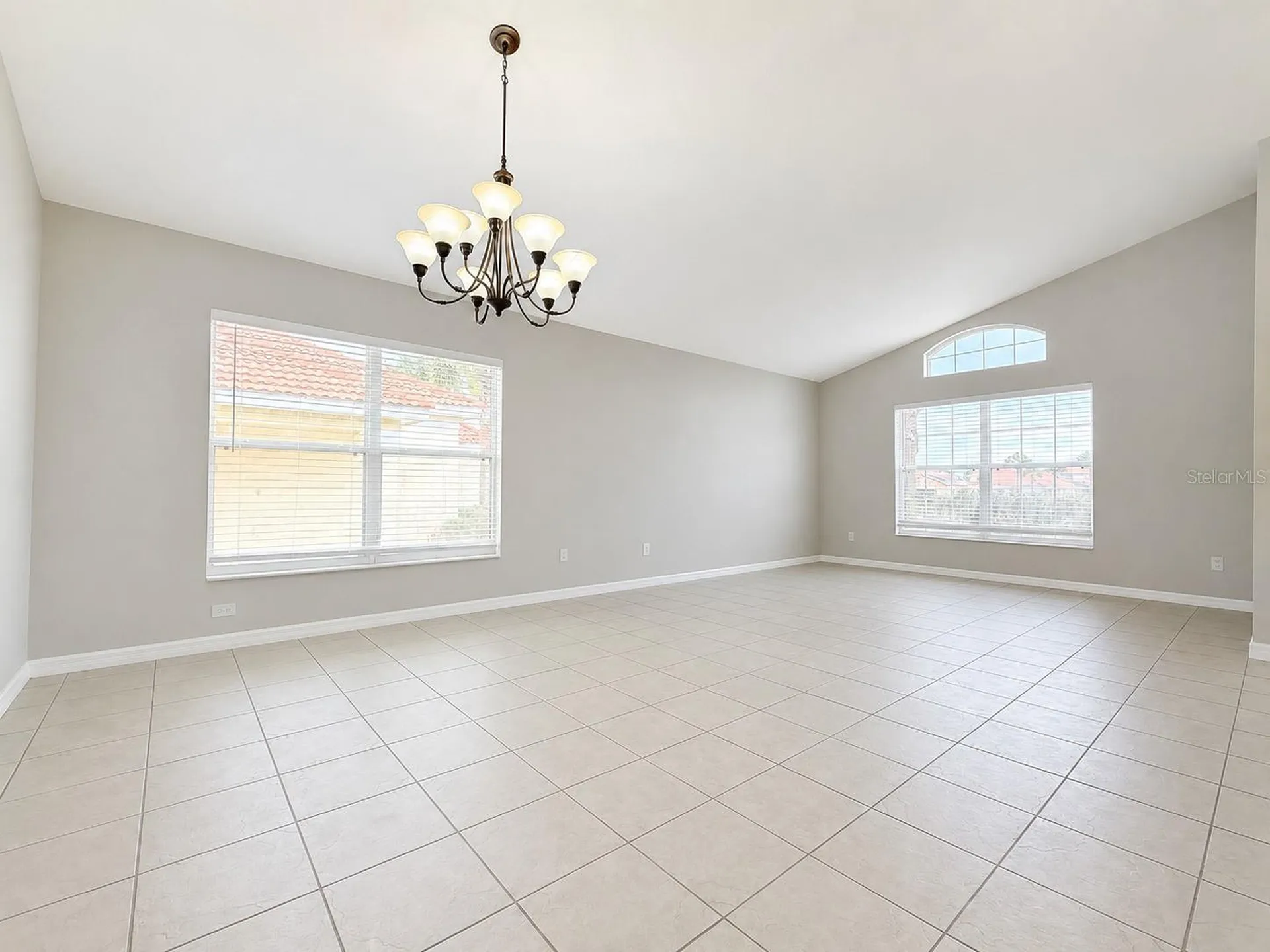 139 Hypolita Avenue Davenport FL 33897