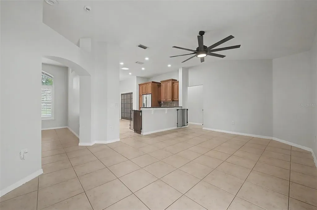 4021 Lithia Ridge Boulevard Valrico FL 33596