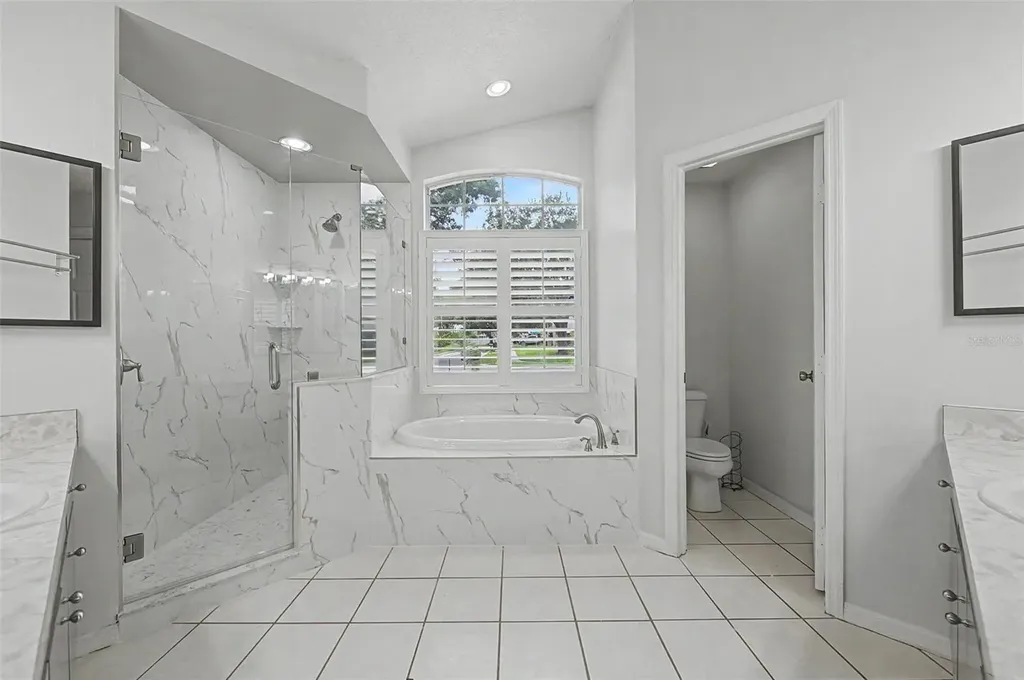4021 Lithia Ridge Boulevard Valrico FL 33596