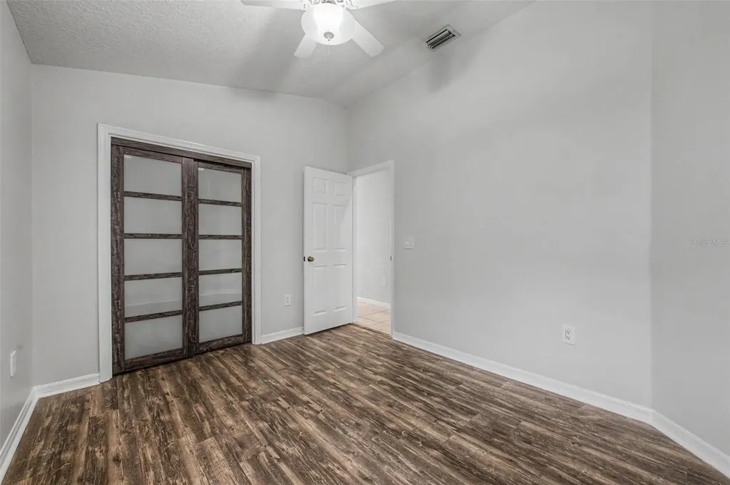 4021 Lithia Ridge Boulevard Valrico FL 33596