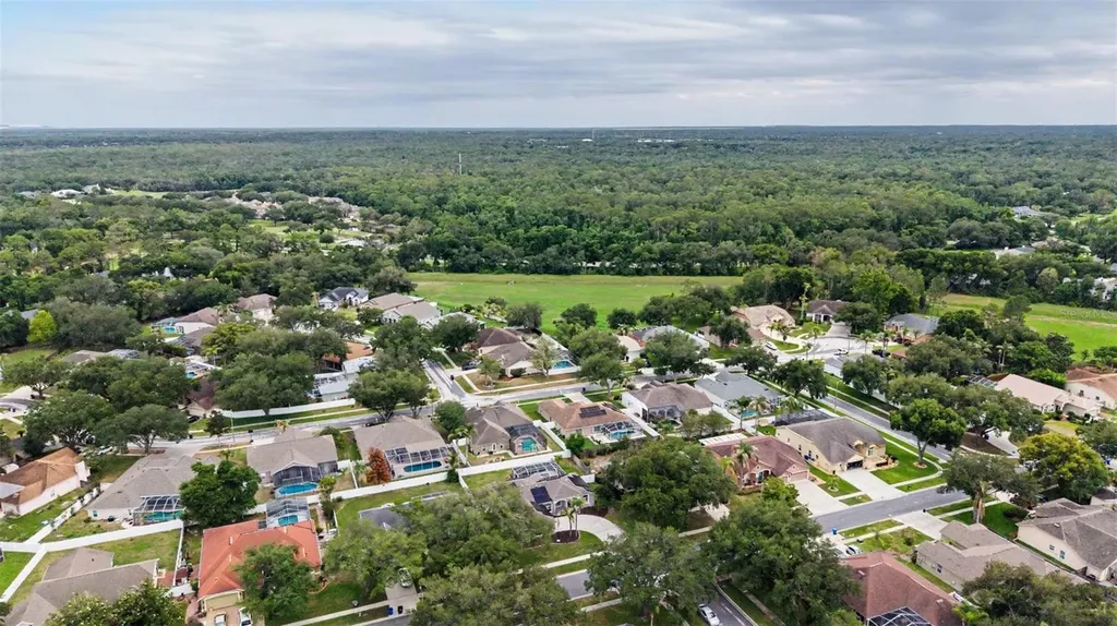 4021 Lithia Ridge Boulevard Valrico FL 33596