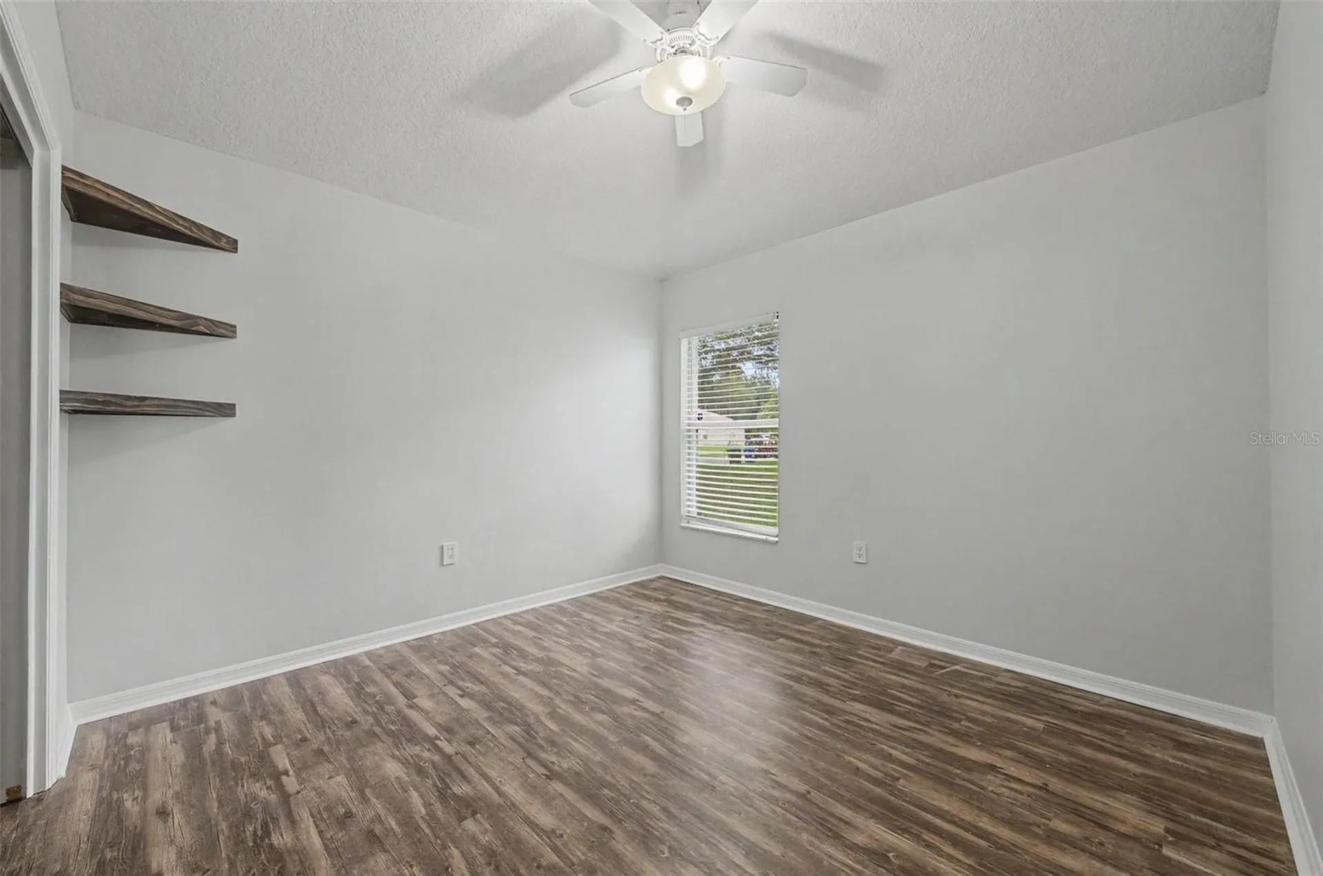 4021 Lithia Ridge Boulevard Valrico FL 33596