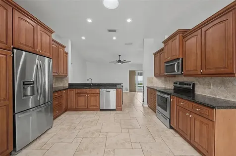4021 Lithia Ridge Boulevard Valrico FL 33596