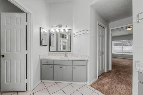 4021 Lithia Ridge Boulevard Valrico FL 33596