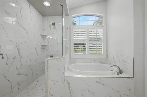 4021 Lithia Ridge Boulevard Valrico FL 33596
