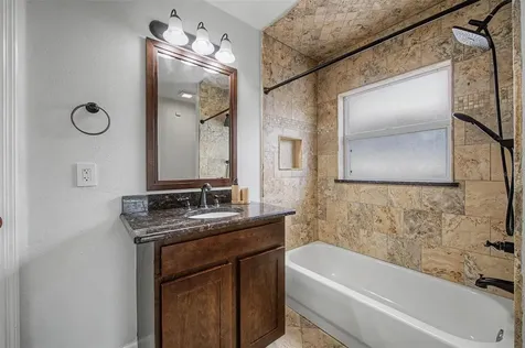 4021 Lithia Ridge Boulevard Valrico FL 33596