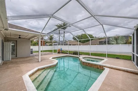 4021 Lithia Ridge Boulevard Valrico FL 33596