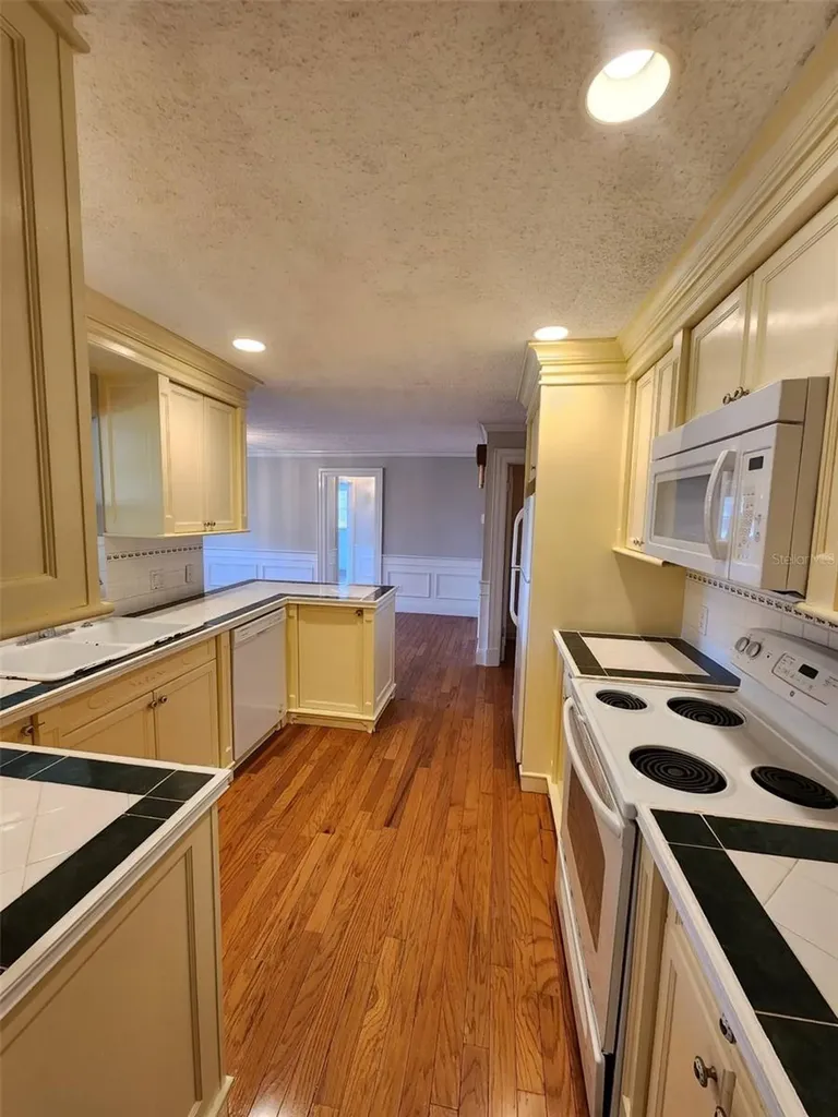 549 Burlington Avenue NE Palm Bay FL 32907