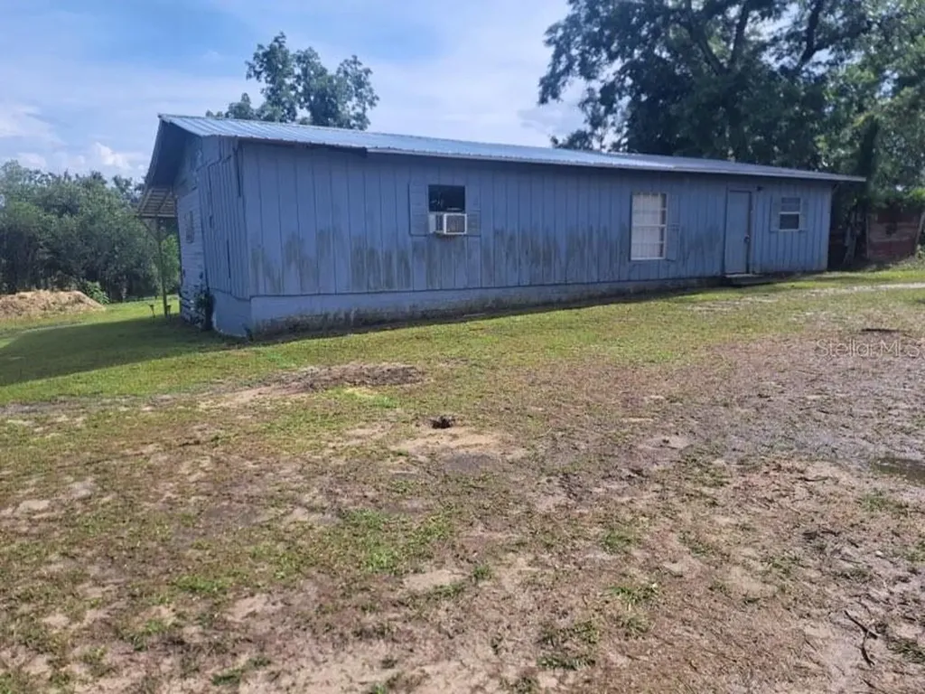 4381 Lee Road Marianna FL 32448