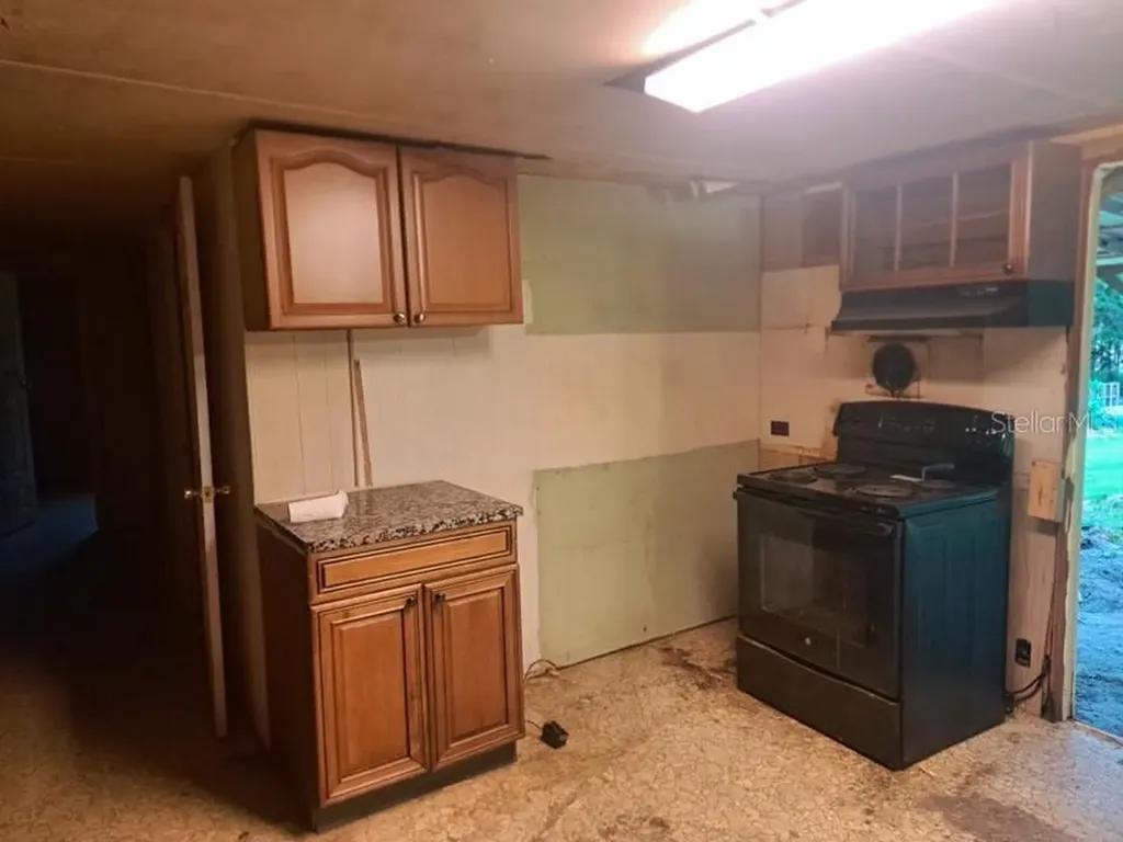4381 Lee Road Marianna FL 32448