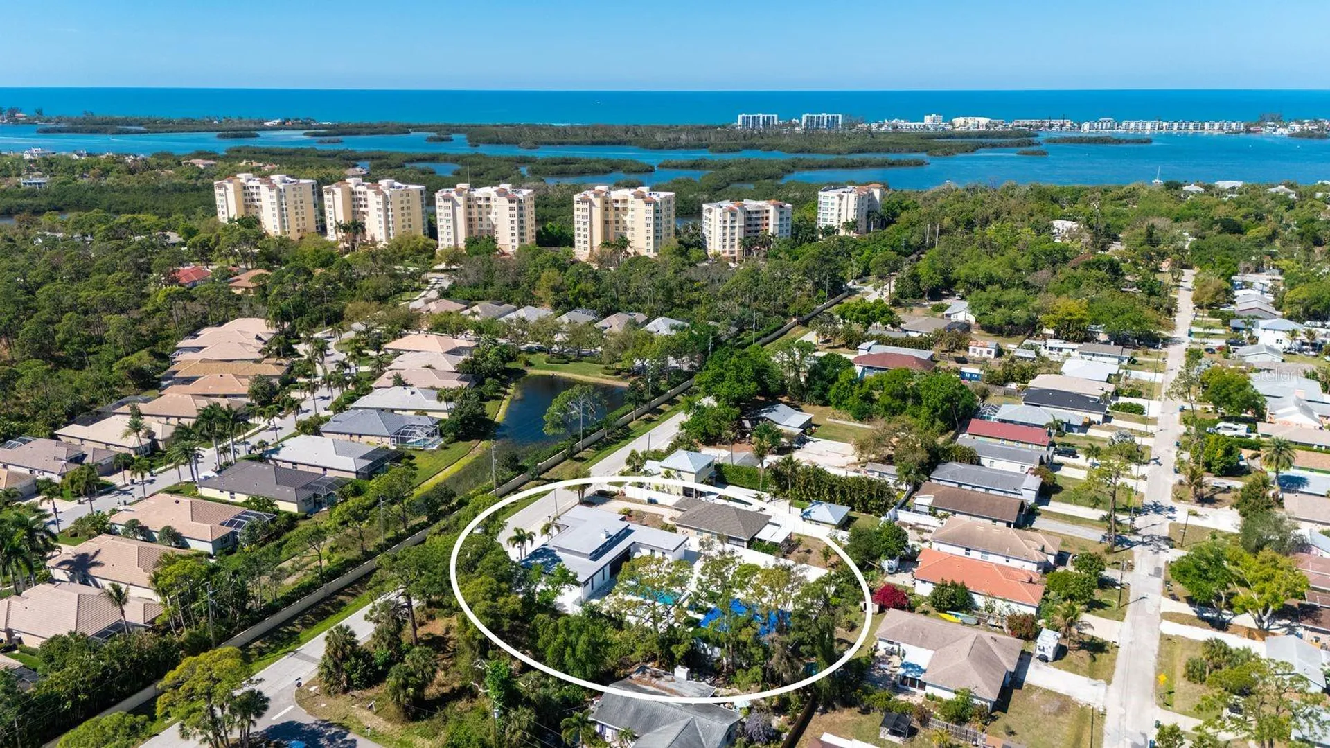 1899 Vamo Way Sarasota FL 34231