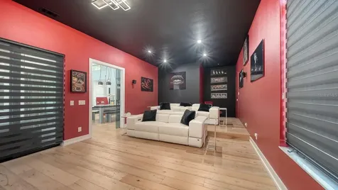 1899 Vamo Way Sarasota FL 34231