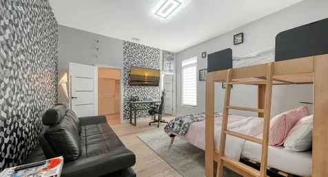 1899 Vamo Way Sarasota FL 34231