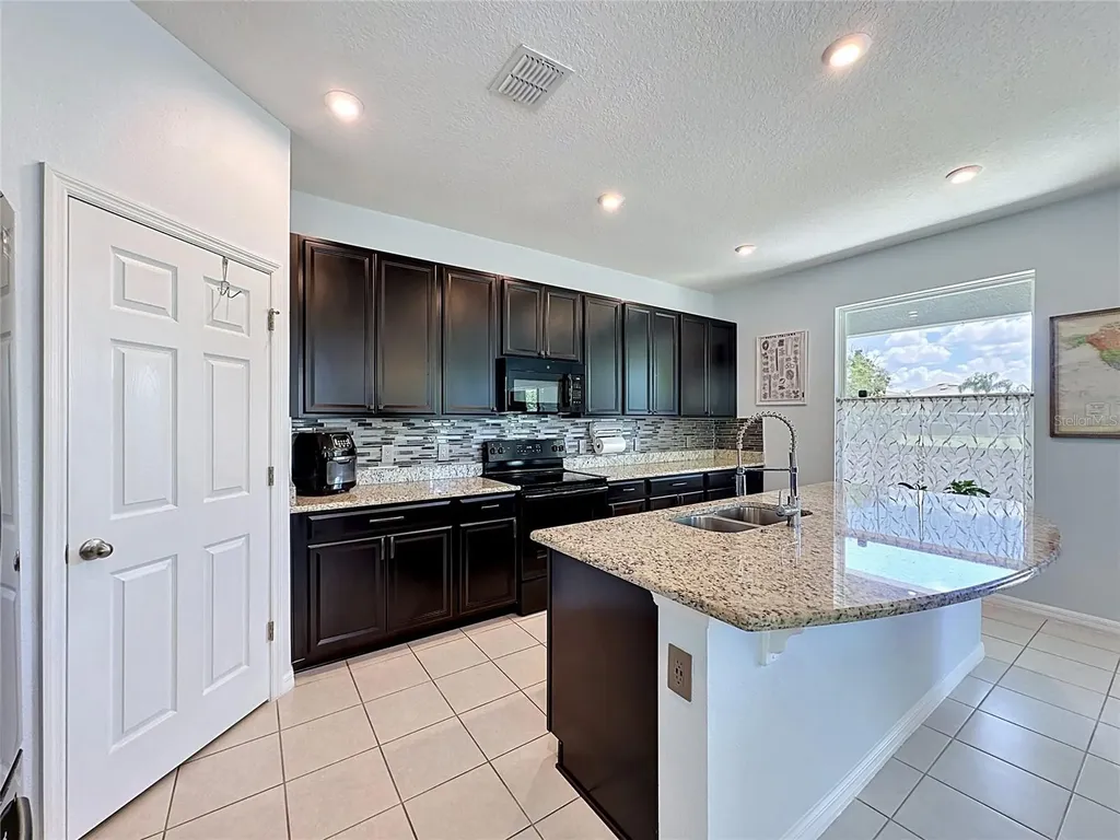 246 Aberdeen Street Davenport FL 33896