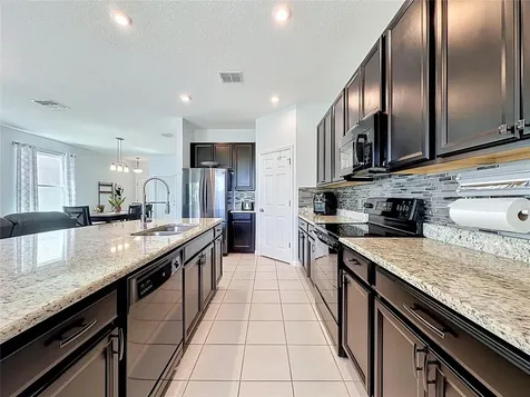 246 Aberdeen Street Davenport FL 33896