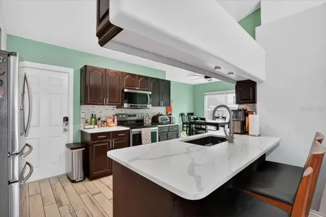 1881 Summer Walk Circle Sarasota FL 34232