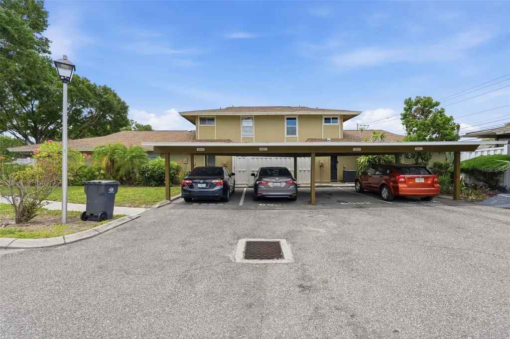 6902 El Centro Court Tampa FL 33634