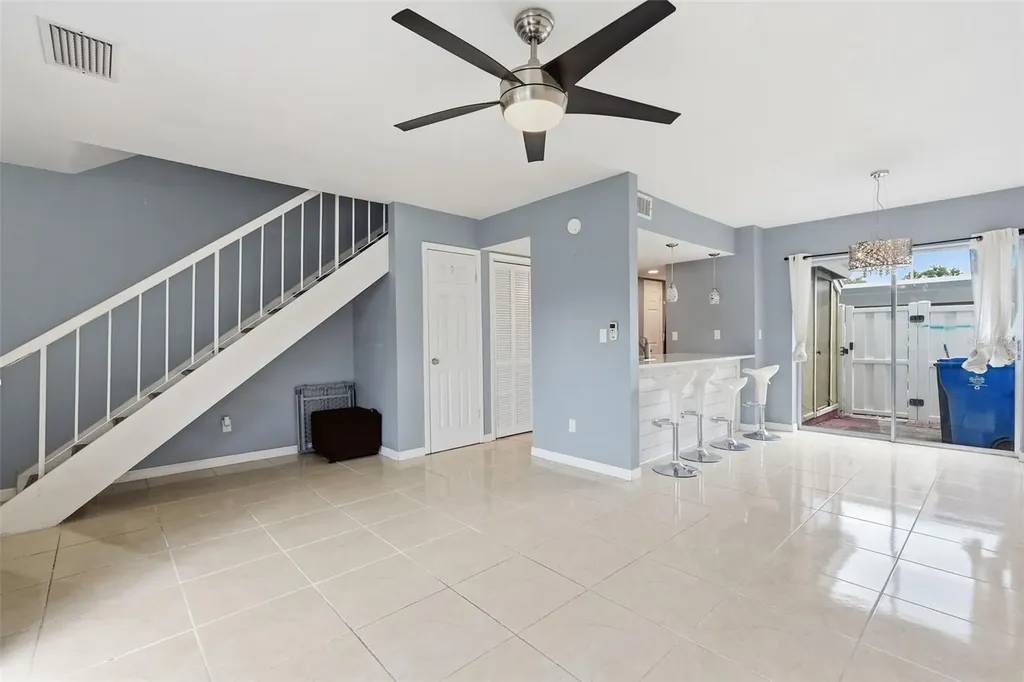 6902 El Centro Court Tampa FL 33634