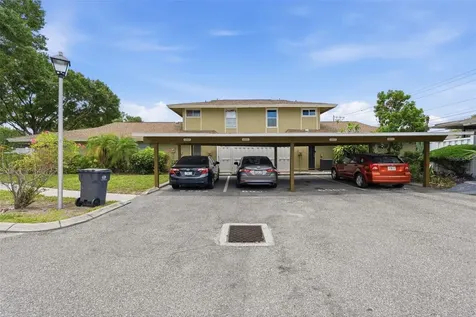 6902 El Centro Court Tampa FL 33634