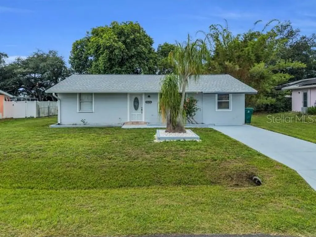 18634 Goodman Circle Port Charlotte FL 33948
