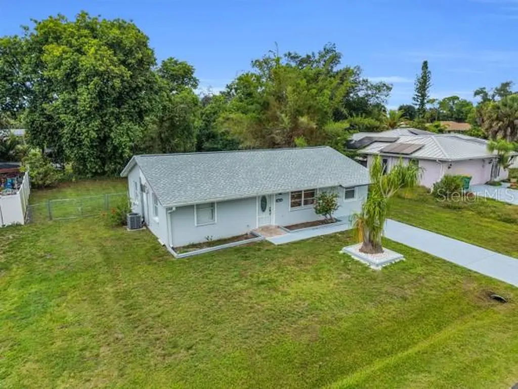 18634 Goodman Circle Port Charlotte FL 33948