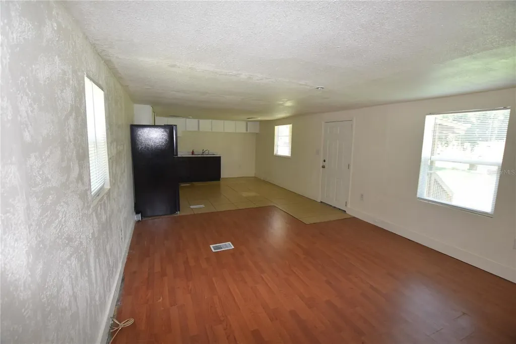 320 Neighbors Lane St Cloud FL 34771