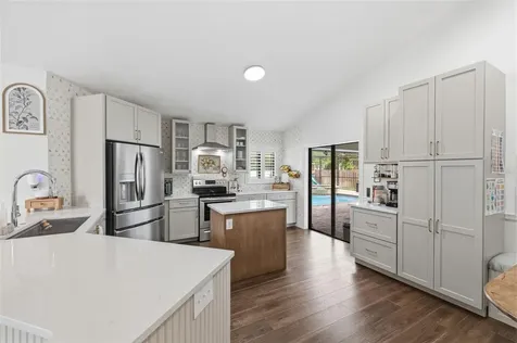 1521 Waterwood Drive Lutz FL 33559