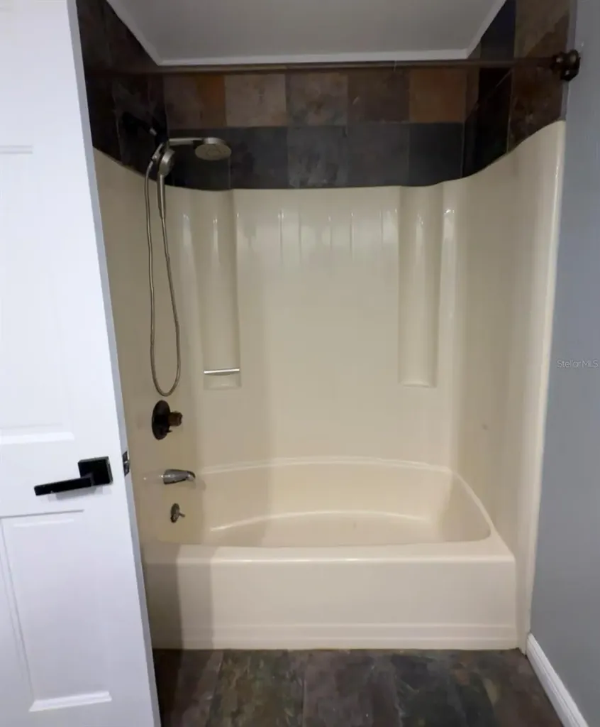 645 SE 21st Place Ocala FL 34471
