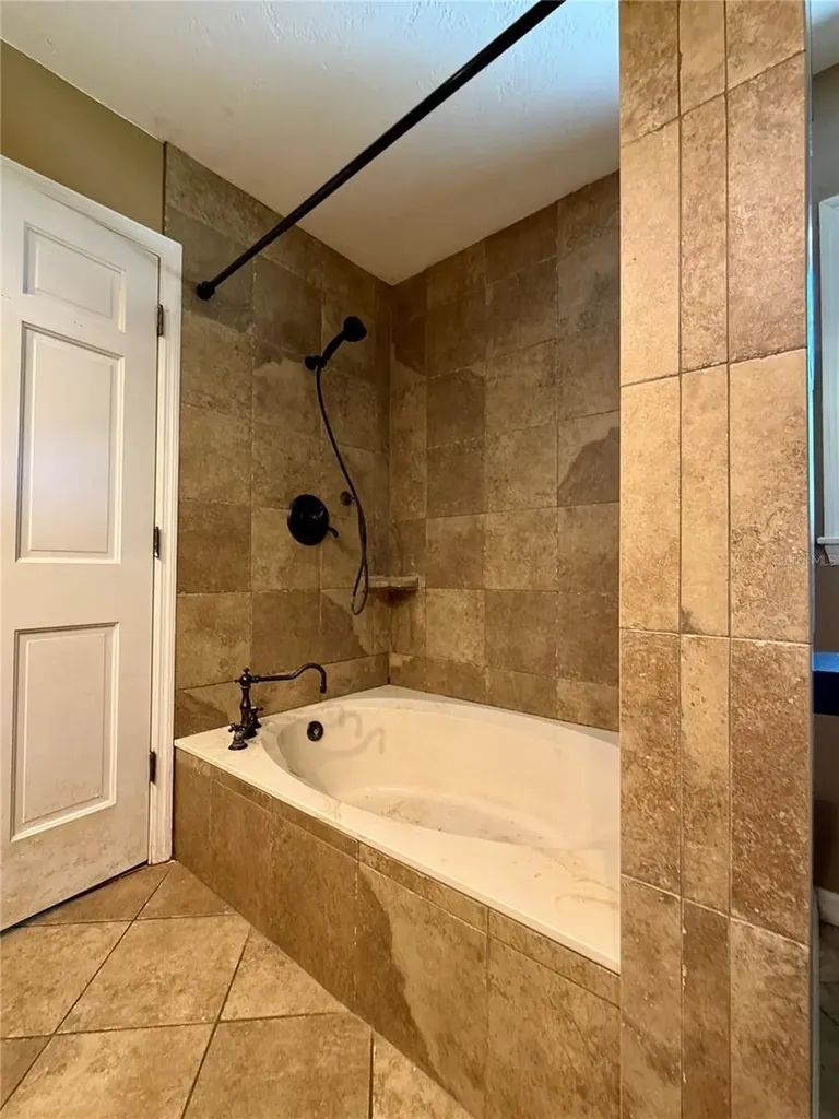 645 SE 21st Place Ocala FL 34471