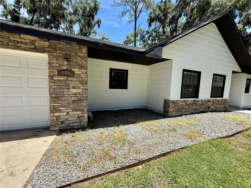 645 SE 21st Place Ocala FL 34471