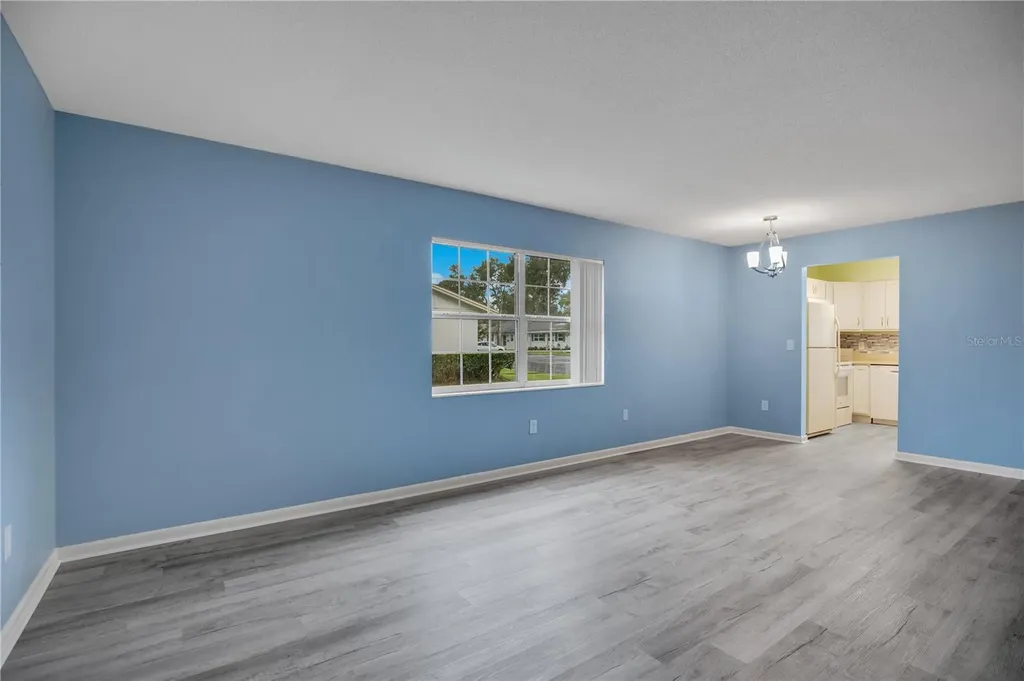 239 N Hill Avenue Deland FL 32724