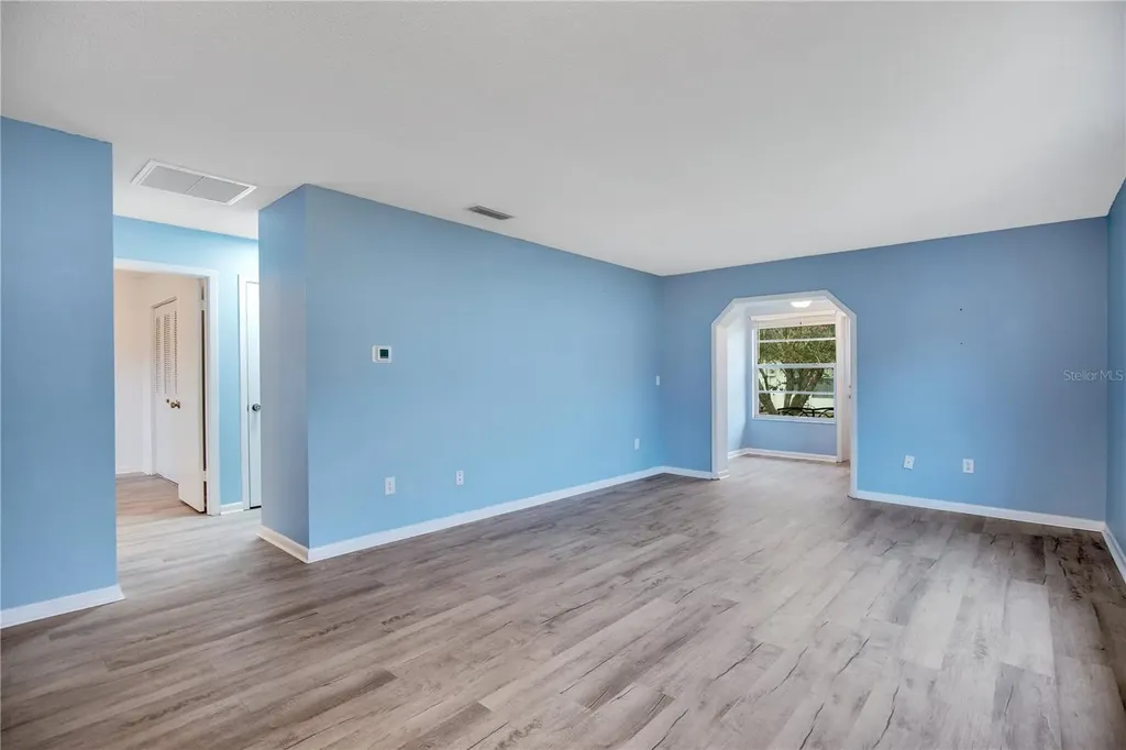 239 N Hill Avenue Deland FL 32724