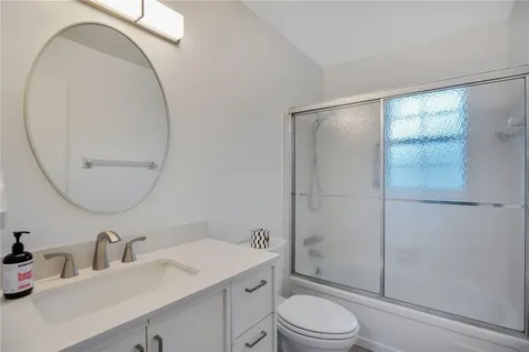 239 N Hill Avenue Deland FL 32724
