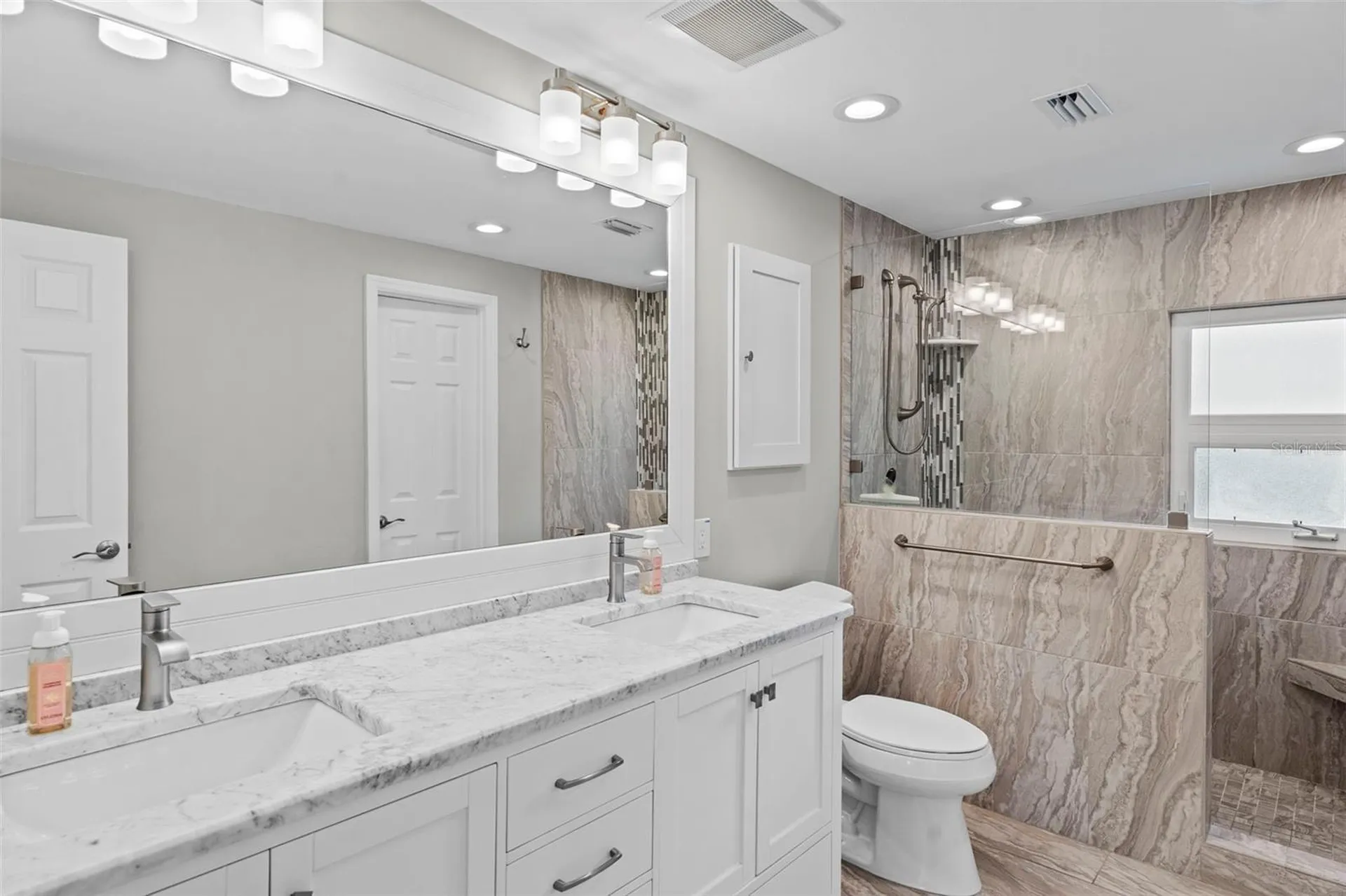 480 W Davis Boulevard Tampa FL 33606